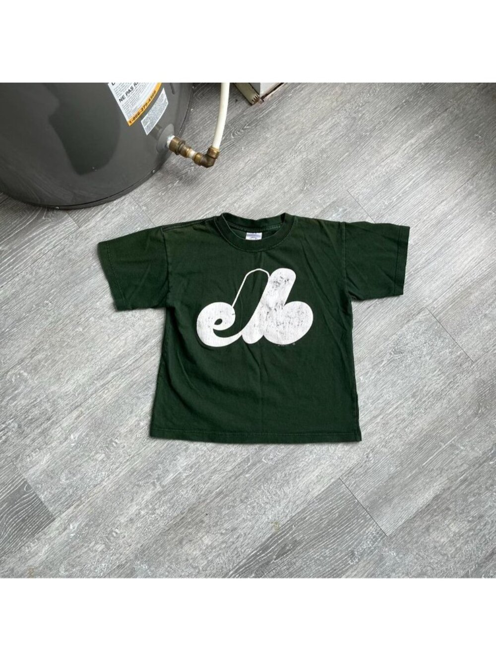 Green / White Vintage Bulletin / Montreal Expos Graphic T-Shirt